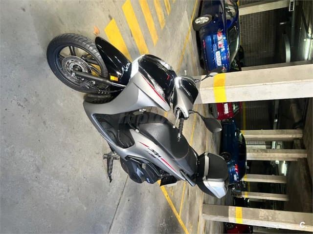 Honda SH 350i 4750 € 2023 Barcelona - 3