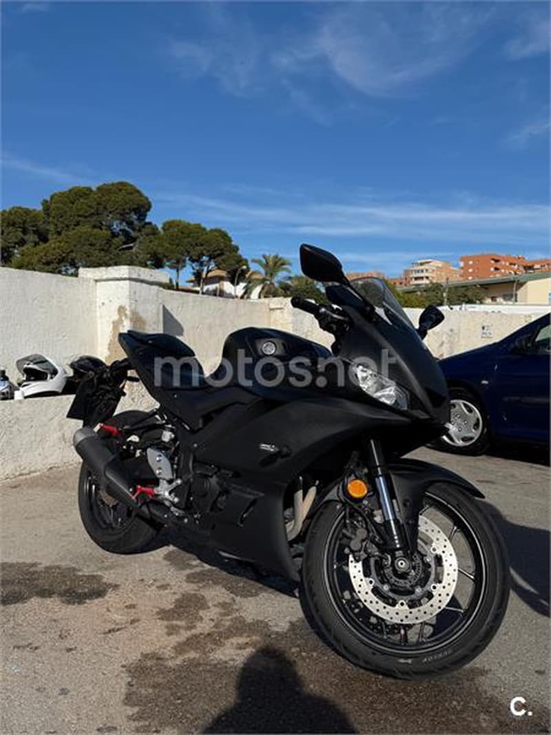 Yamaha YZF-R3 5950 € 2024 Alicante - 4
