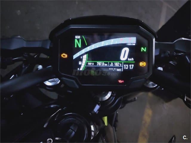 Kawasaki Z 650 5600 € 2021 Madrid - 3