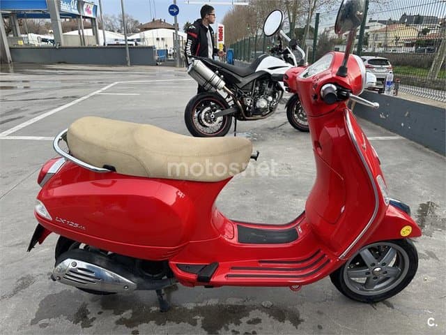 Vespa LXV 125 ie 2100 € 2012 Barcelona - 1